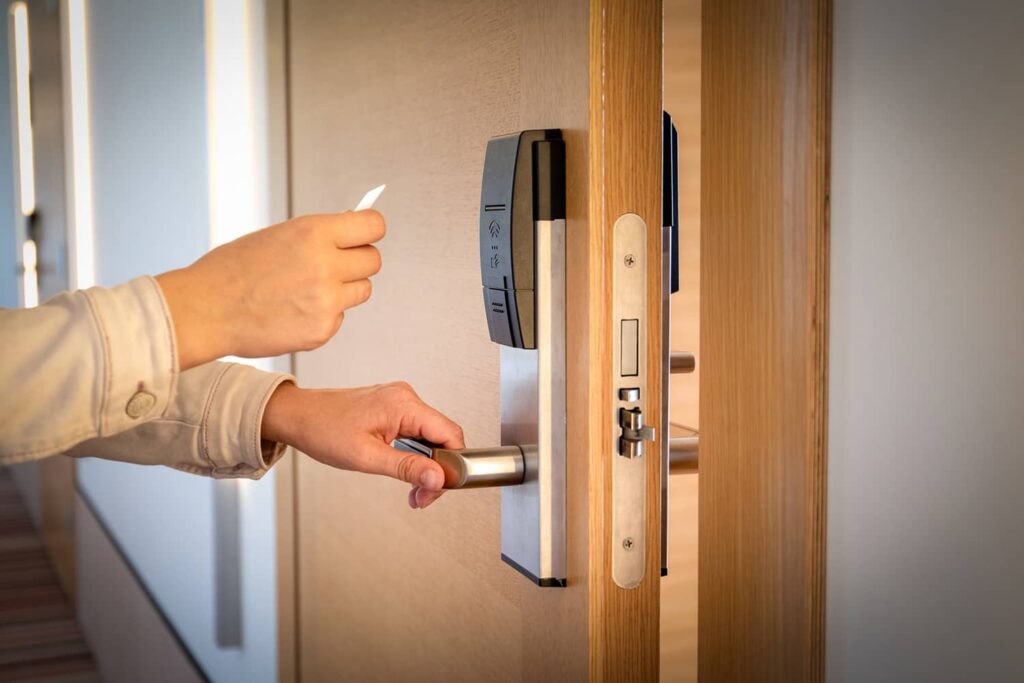 commercial locksmith services los angeles